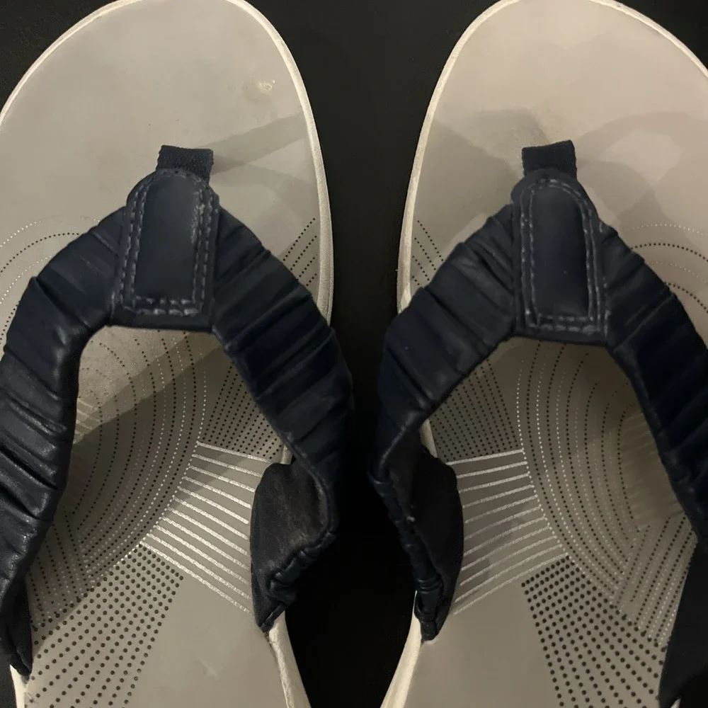 Clarks Cloudsteppers Women's‎ Navy Blue Size 8